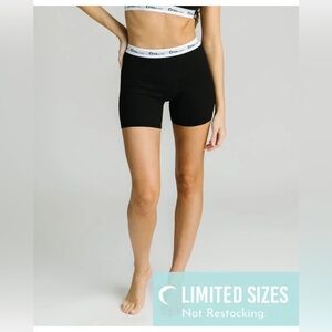 NWT Zyia Black Banded Revé Boxer Briefs